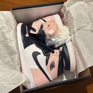 Jordan 1 Retro High OG bubble gum